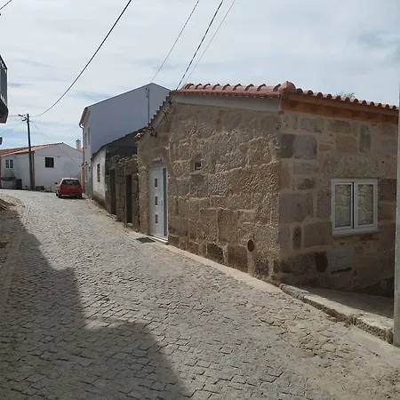 Holiday home Casa Do Joaneira Favaios